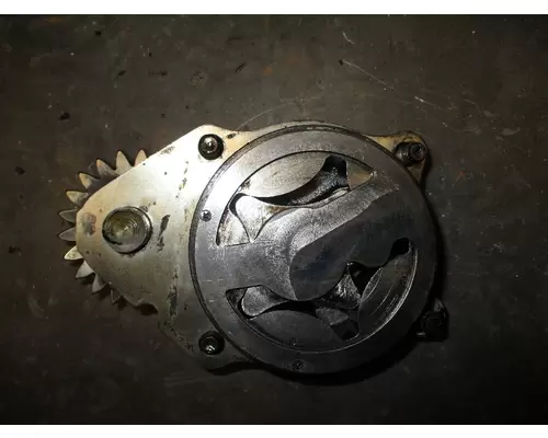 CUMMINS ISB6.7 Oil Pump