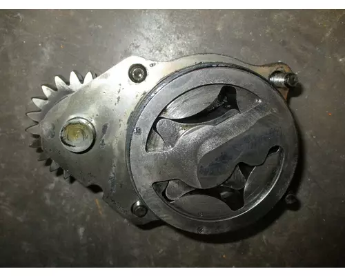 CUMMINS ISB6.7 Oil Pump