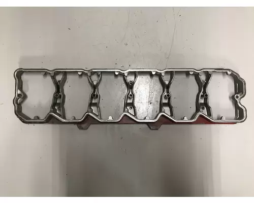 CUMMINS ISB6.7 Valve Cover