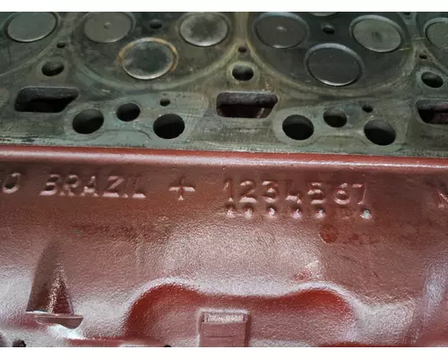 CUMMINS ISB Cylinder Head