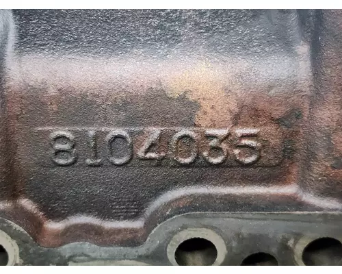 CUMMINS ISC8.3 Cylinder Head