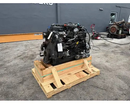 CUMMINS ISC8.3 Engine Assembly