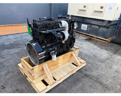 CUMMINS ISC8.3 Engine Assembly