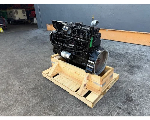 CUMMINS ISC8.3 Engine Assembly