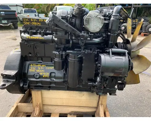 CUMMINS ISC8.3 Engine Assembly