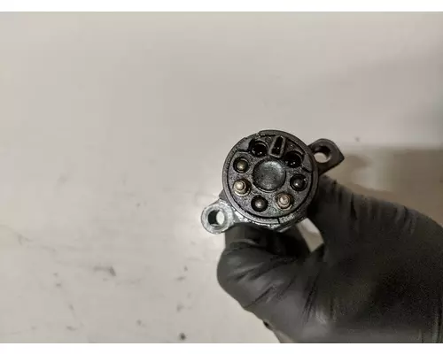 CUMMINS ISC8.3 Fuel Injector