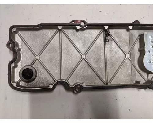 CUMMINS ISC8.3 Valve Cover