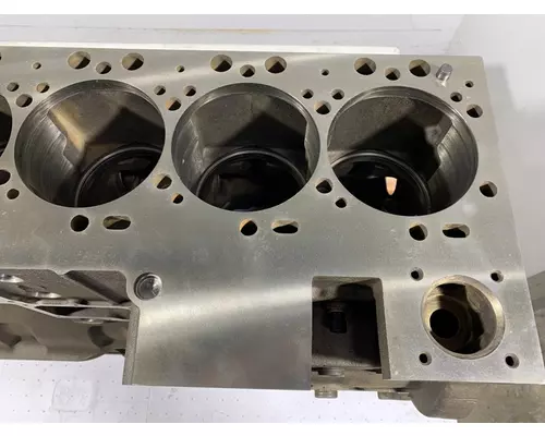 CUMMINS ISC Cylinder Block