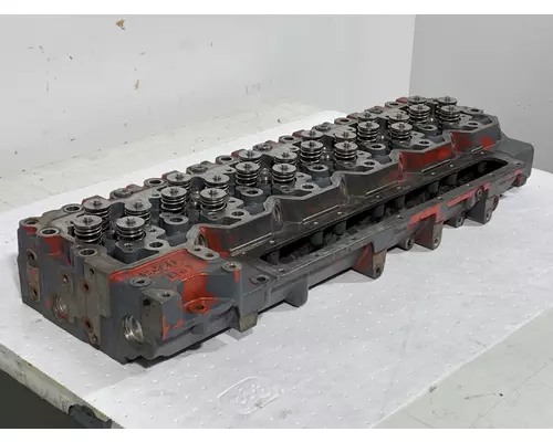 CUMMINS ISC Cylinder Head