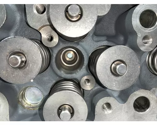 CUMMINS ISC Cylinder Head