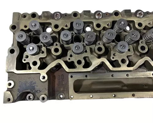 CUMMINS ISC Cylinder Head