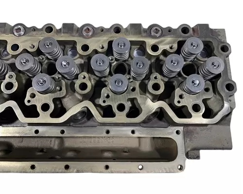 CUMMINS ISC Cylinder Head
