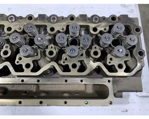 CUMMINS ISC Cylinder Head