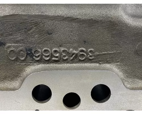 CUMMINS ISC Cylinder Head