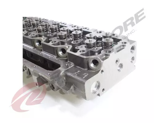 CUMMINS ISC Cylinder Head