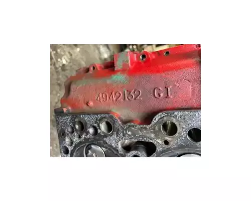 CUMMINS ISC Cylinder Head