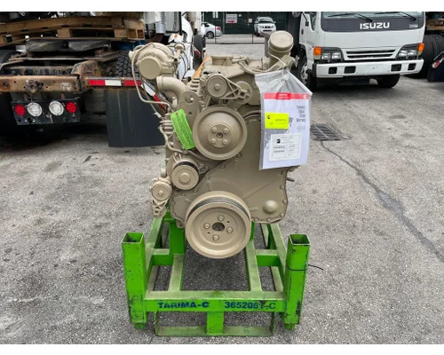 CUMMINS ISC Engine Assembly