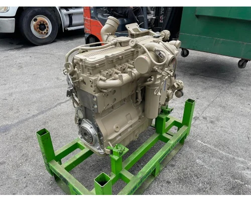 CUMMINS ISC Engine Assembly