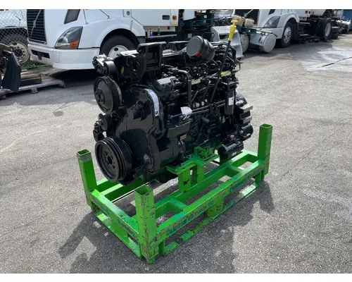 CUMMINS ISC Engine Assembly