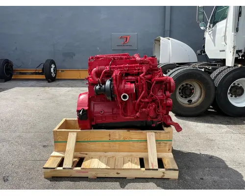 CUMMINS ISC Engine Assembly