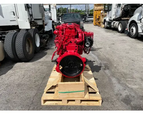 CUMMINS ISC Engine Assembly