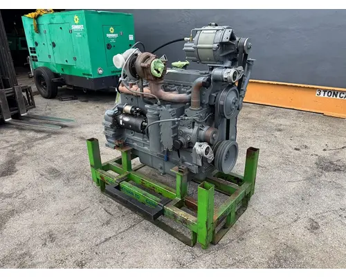 CUMMINS ISC Engine Assembly
