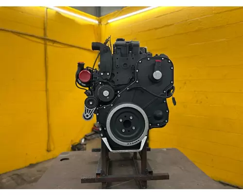 CUMMINS ISC Engine Assembly