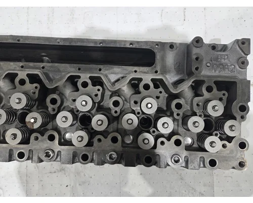CUMMINS ISL DEF Cylinder Head