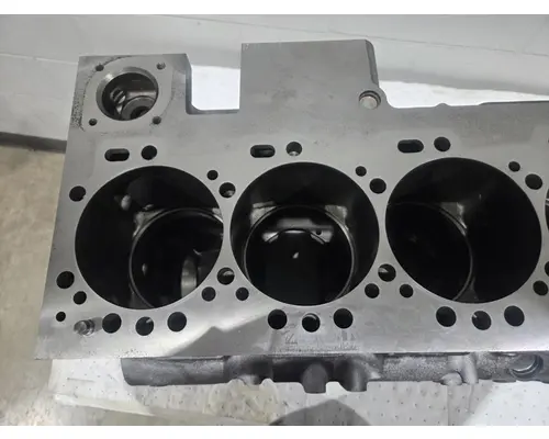 CUMMINS ISL G Cylinder Block