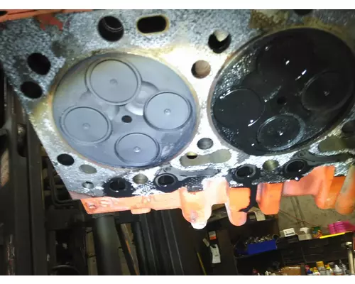 CUMMINS ISL9 CYLINDER HEAD