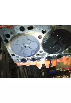 CUMMINS ISL9 CYLINDER HEAD
