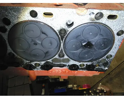 CUMMINS ISL9 CYLINDER HEAD