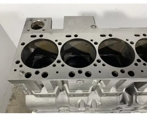 CUMMINS ISL9 Cylinder Block