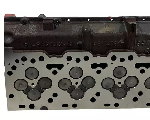 CUMMINS ISL9 Cylinder Head