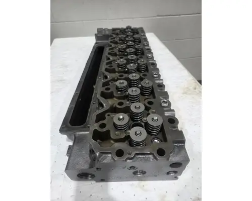 CUMMINS ISL9 Cylinder Head