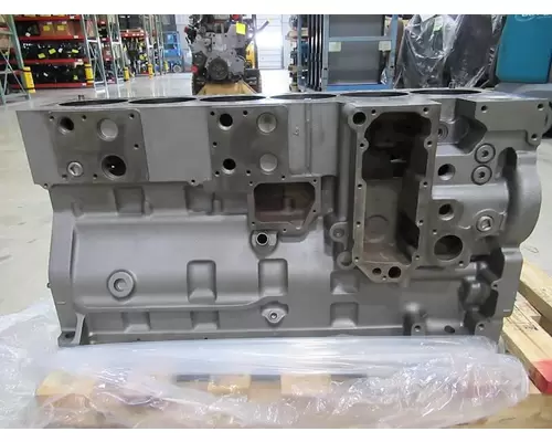 CUMMINS ISL9 Engine Block OEM# 5271266 in Dorr, MI #501-11674