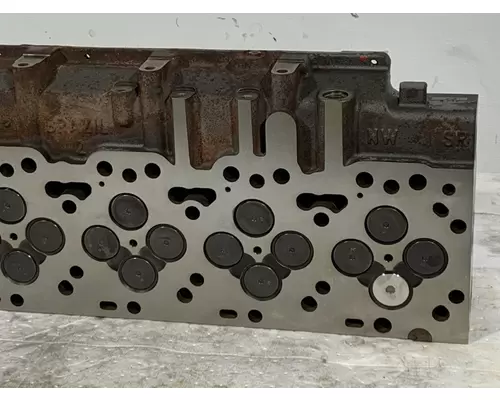 CUMMINS ISL9 Engine Cylinder Head