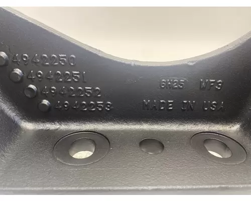 CUMMINS ISL9 Engine Mounts