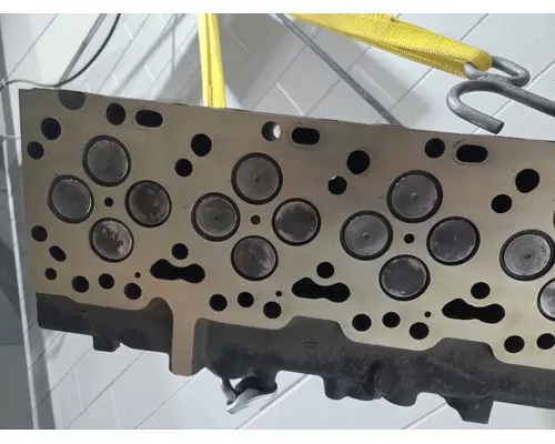 CUMMINS ISL Cylinder Head