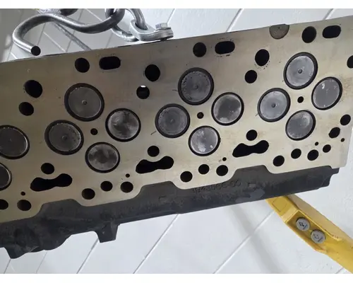 CUMMINS ISL Cylinder Head