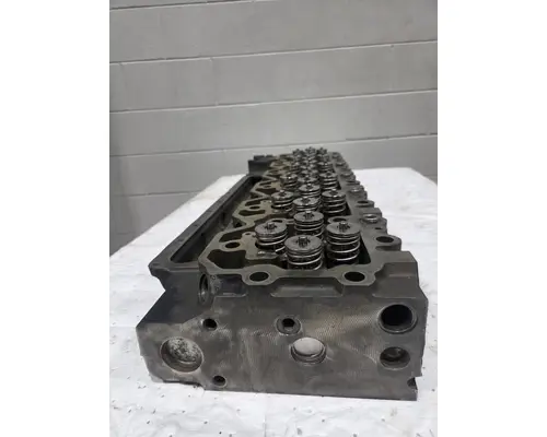 CUMMINS ISL Cylinder Head