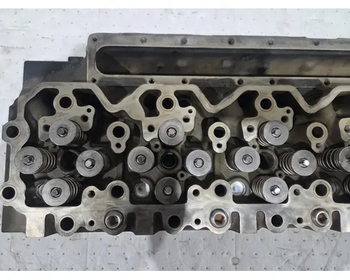 CUMMINS ISL Cylinder Head