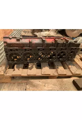 CUMMINS ISL Cylinder Head