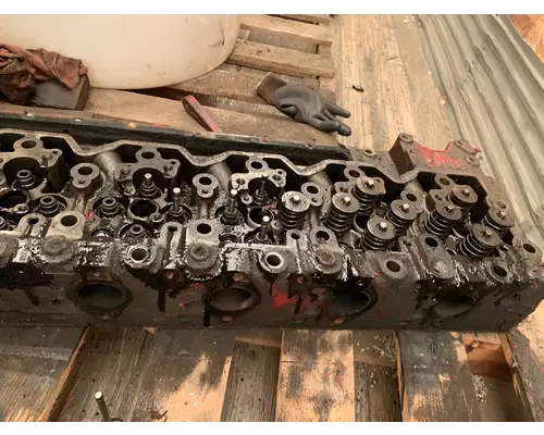 CUMMINS ISL Cylinder Head