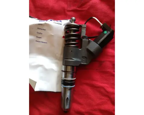 CUMMINS ISM-500 FUEL INJECTOR