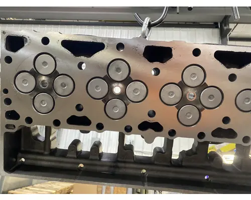 CUMMINS ISM DPF Cylinder Head