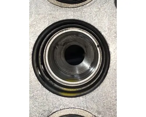 CUMMINS ISM DPF Cylinder Head