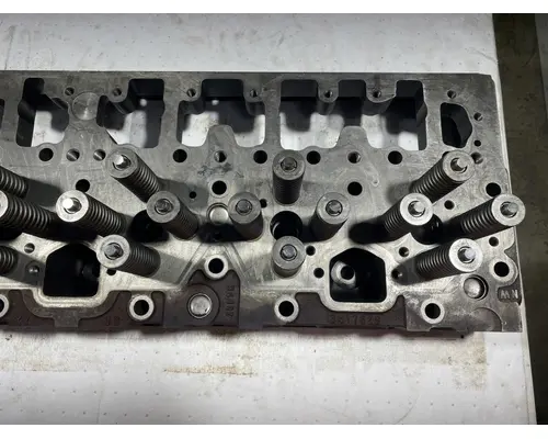 CUMMINS ISM DPF Cylinder Head