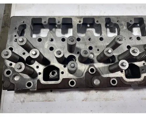 CUMMINS ISM DPF Cylinder Head