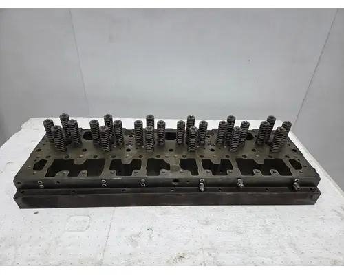 CUMMINS ISM DPF Cylinder Head